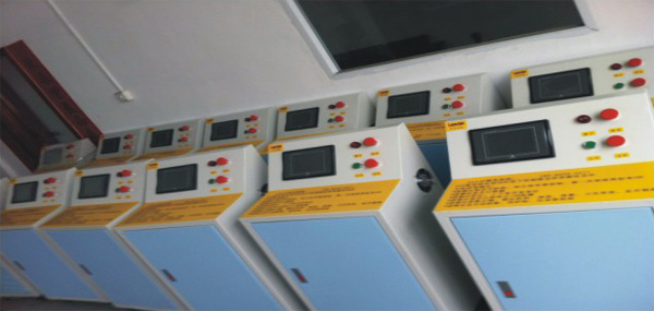 Automatic magnetic core grinding machine